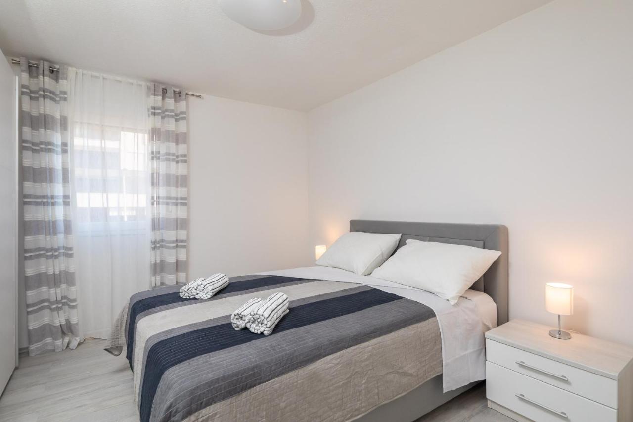 River Park Apartments Omiš Exterior foto