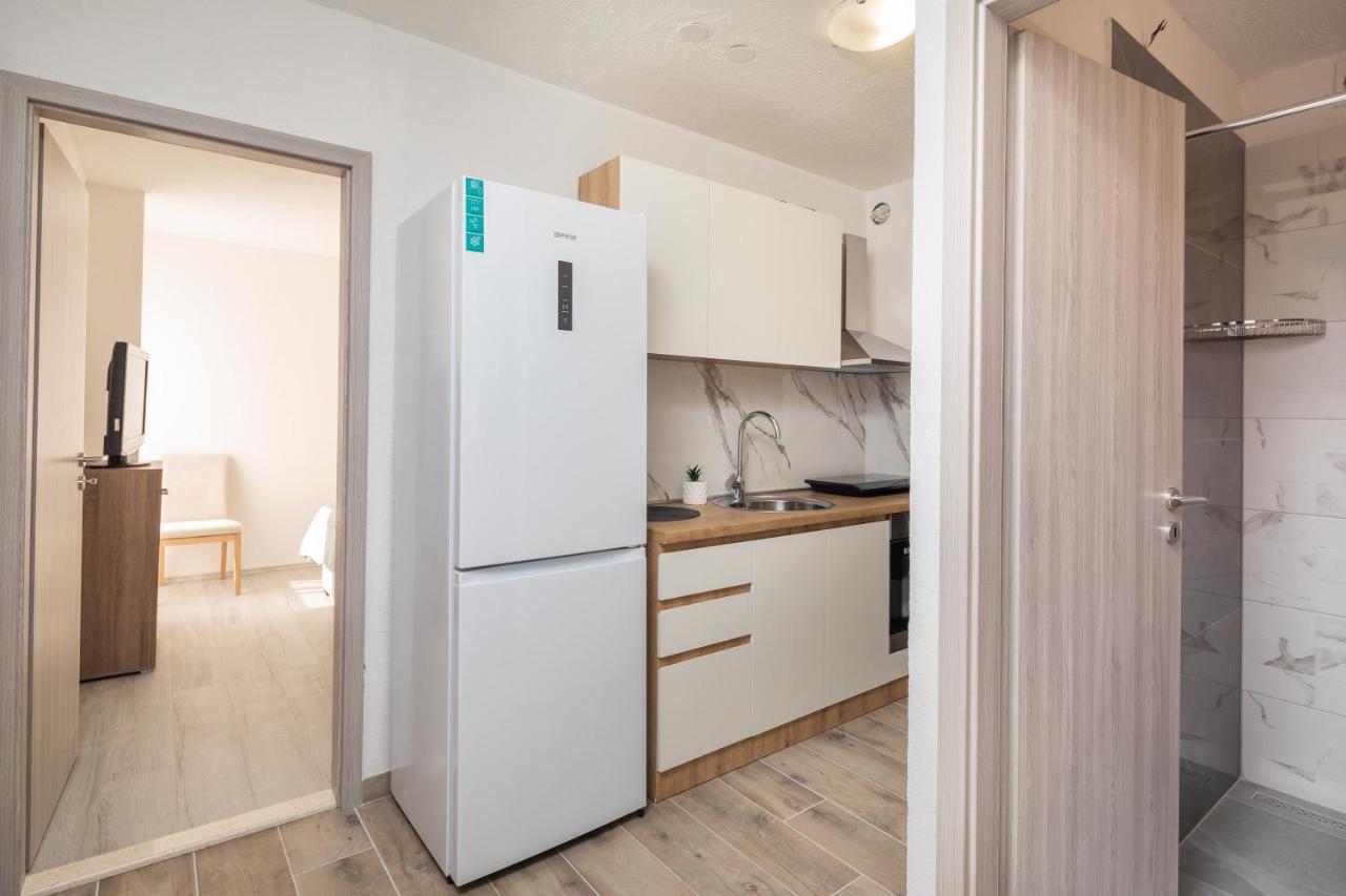 River Park Apartments Omiš Exterior foto