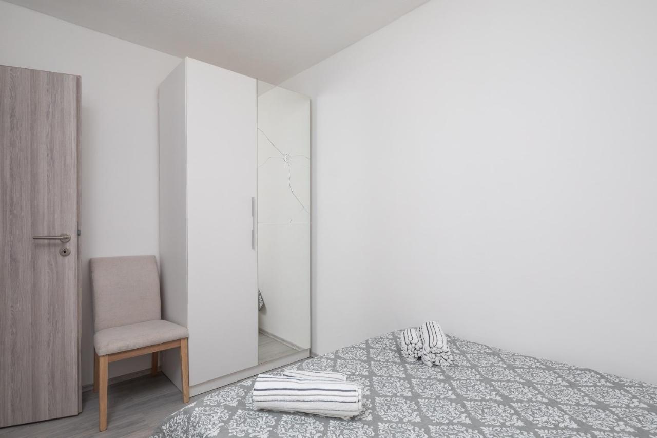 River Park Apartments Omiš Quarto foto